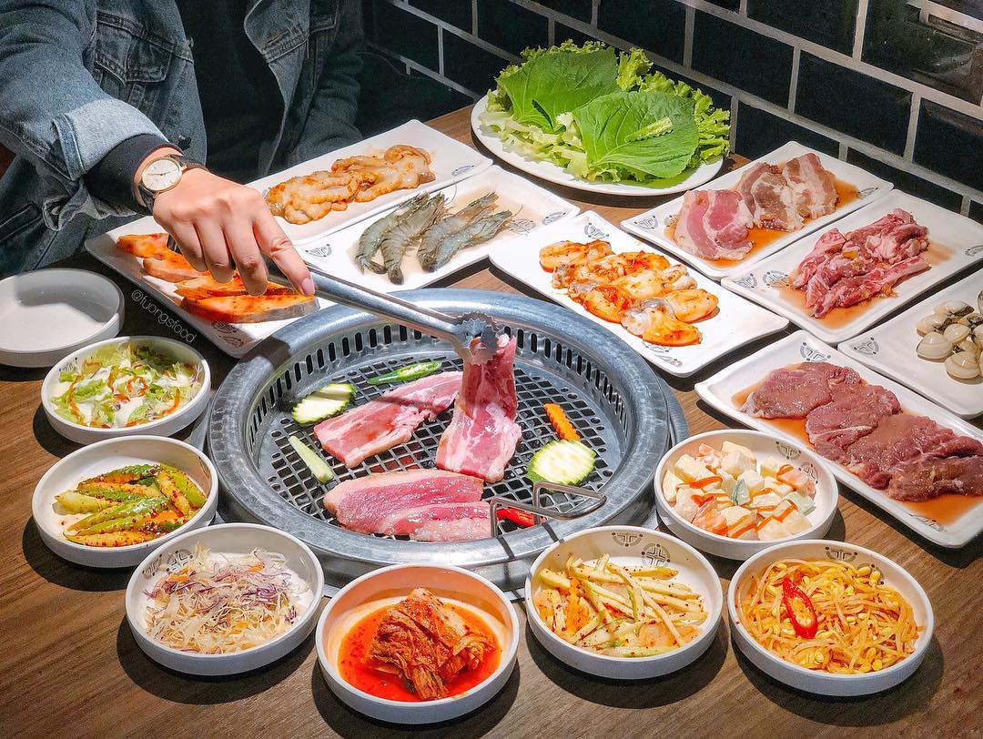King BBQ là một địa điểm có thể thưởng thức thịt nướng Hàn Quốc