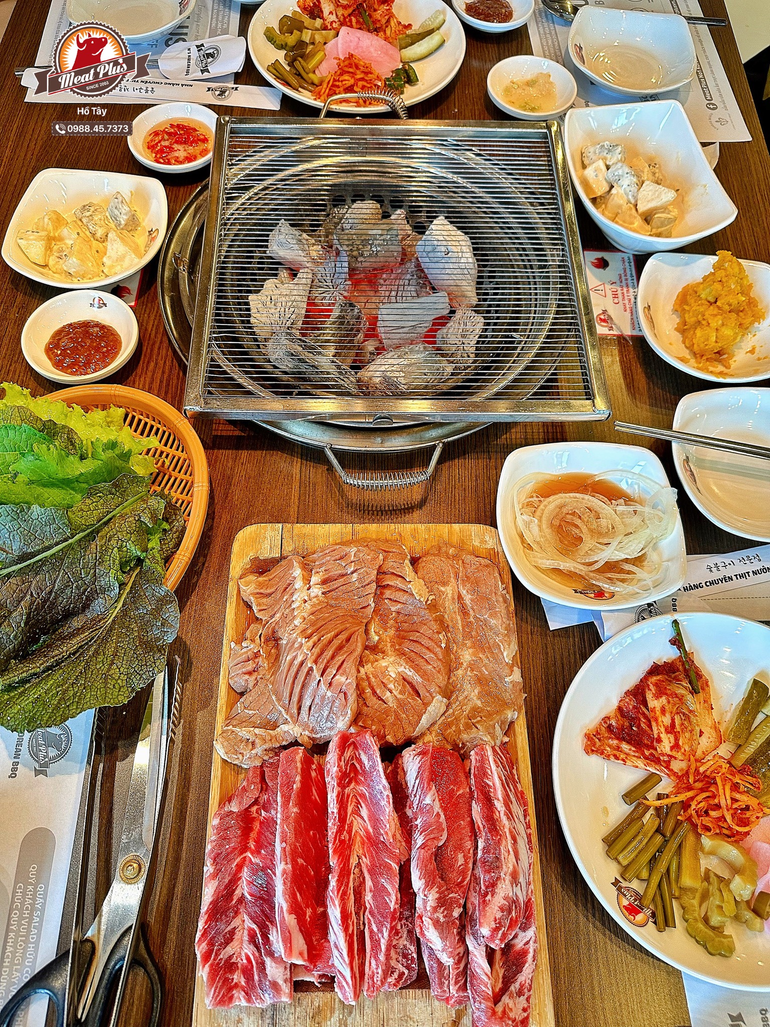 Thịt nướng chuẩn vị Hàn giữa lòng Hà Nội