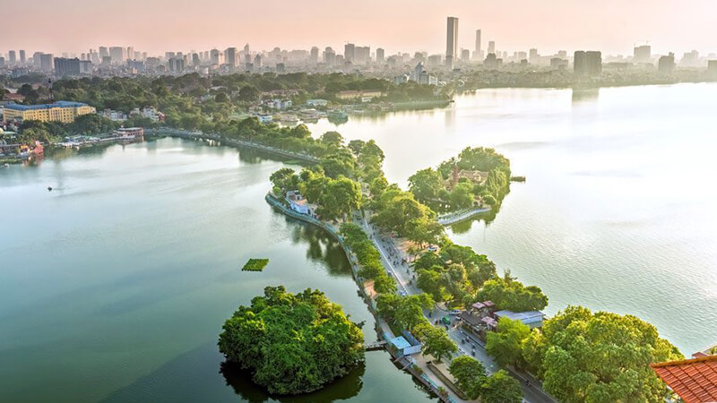 Hồ Tây được biết đến là một trong những thắng cảnh đẹp nổi tiếng ở thủ đô Hà Nội